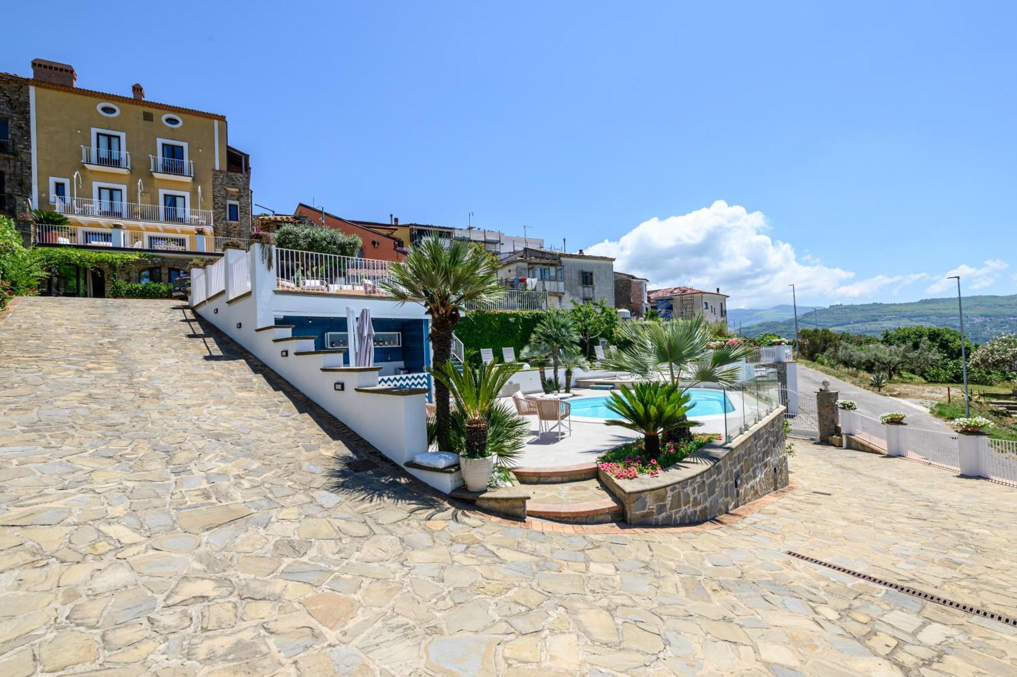 Отель Palazzo Gargano Prignano Cilento Экстерьер фото