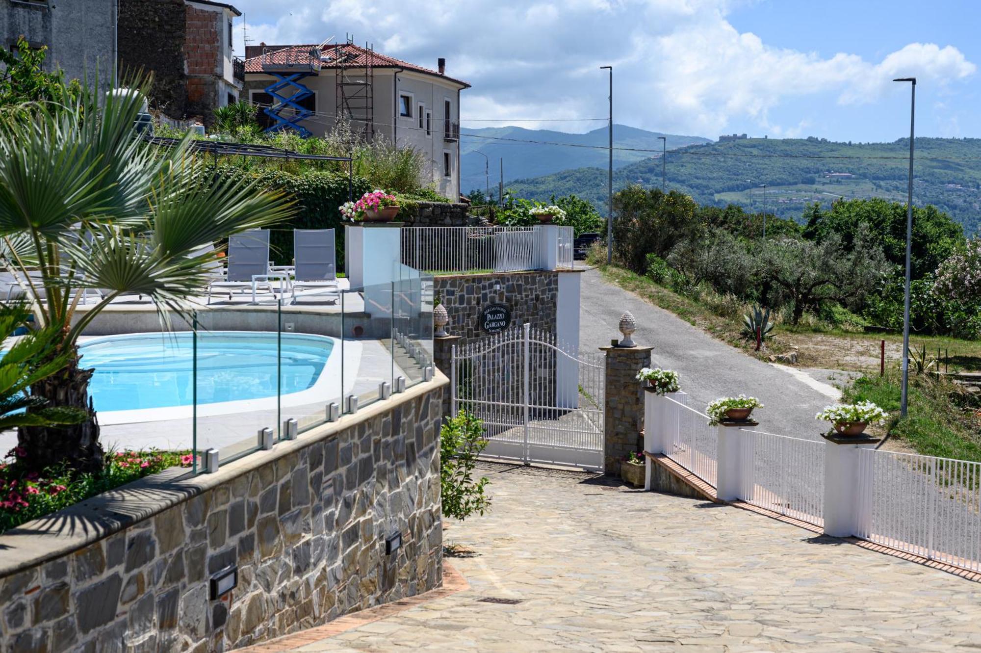 Отель Palazzo Gargano Prignano Cilento Экстерьер фото