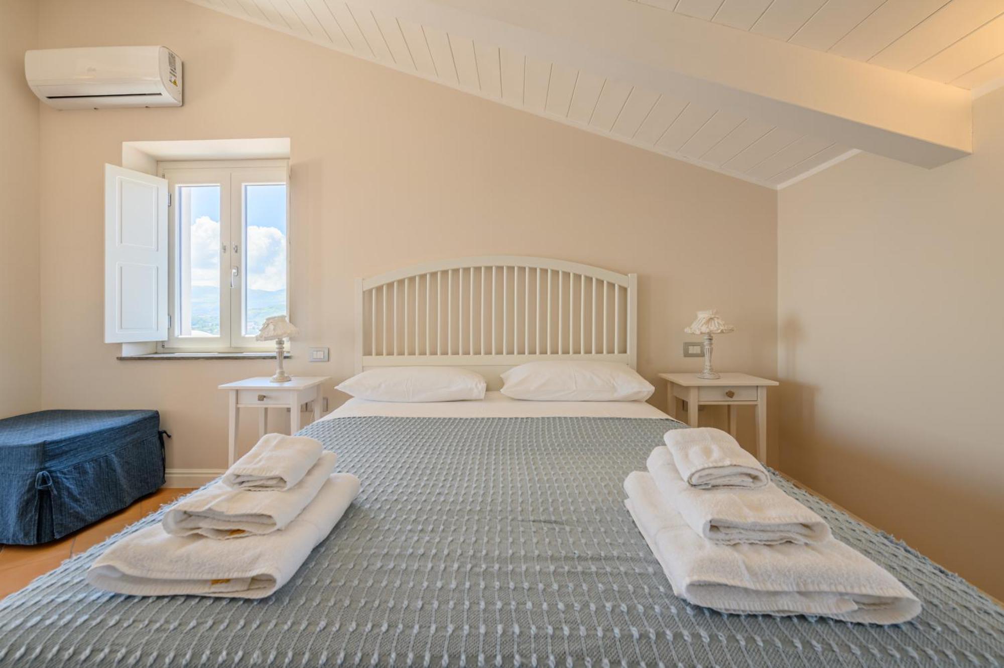 Отель Palazzo Gargano Prignano Cilento Экстерьер фото