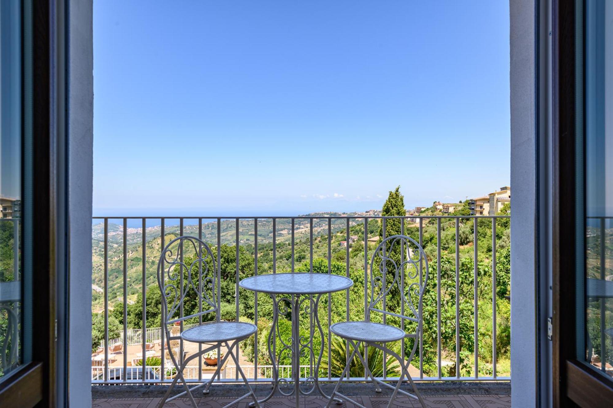 Отель Palazzo Gargano Prignano Cilento Экстерьер фото